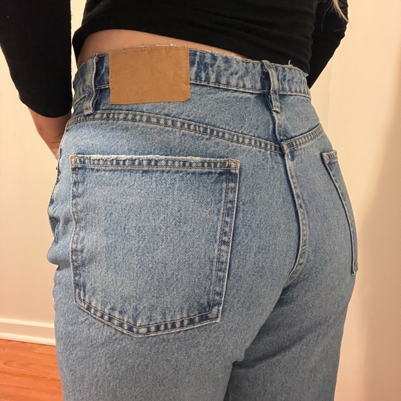 Zara Light Blue Straight Leg Jeans - Picture 3 of 7
